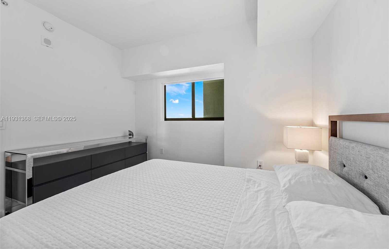 Small Image of 460 NORTH EAST 28TH ST #3903, Miami Number 36