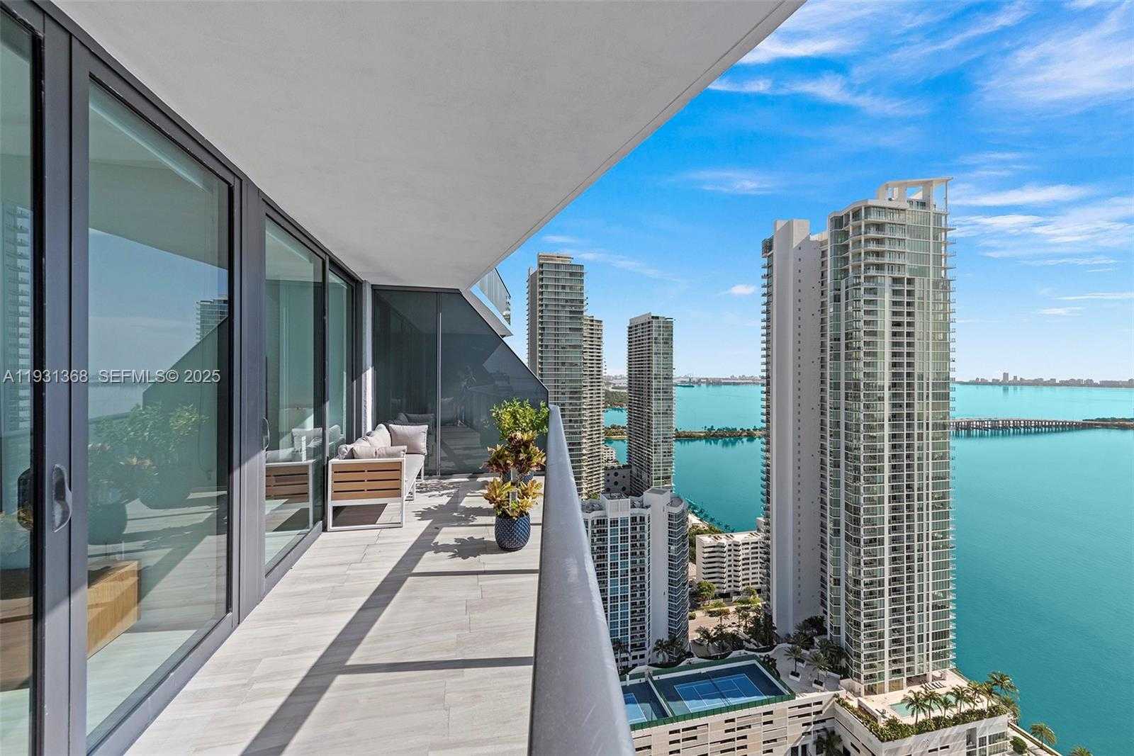 Small Image of 460 NORTH EAST 28TH ST #3903, Miami Number 4