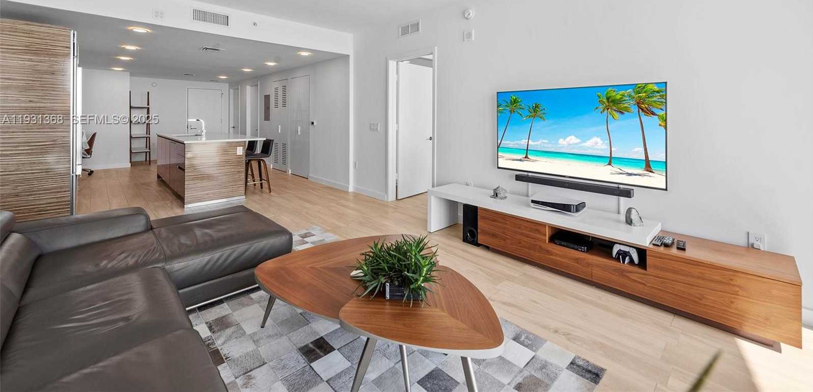 Small Image of 460 NORTH EAST 28TH ST #3903, Miami Number 9