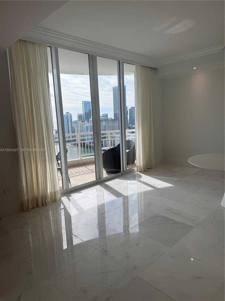 Small Image of 848 BRICKELL KEY DR #PH4003, Miami Number 2