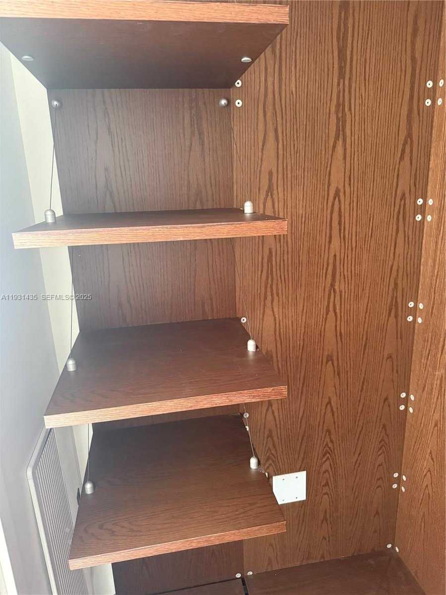 Small Image of 450 ALTON RD #2508, Miami Beach Number 15