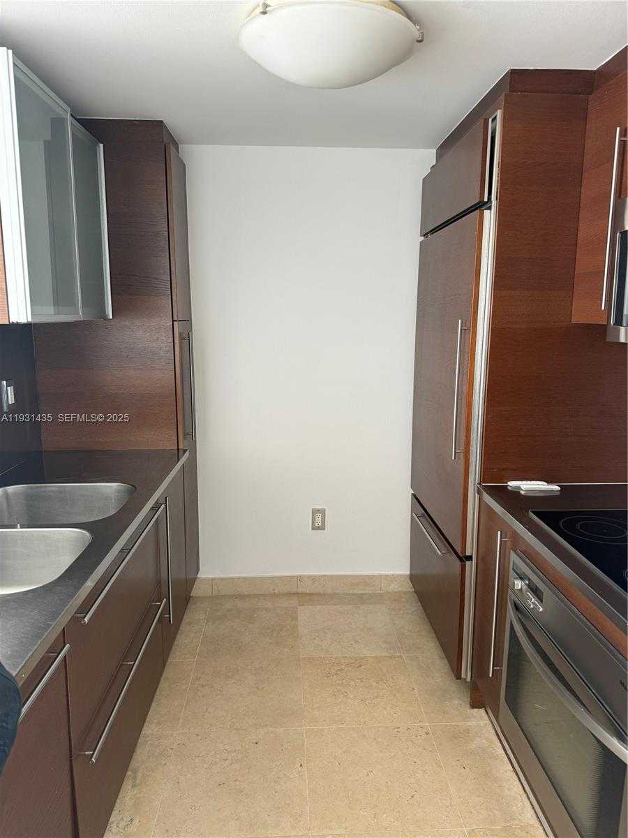 Small Image of 450 ALTON RD #2508, Miami Beach Number 4