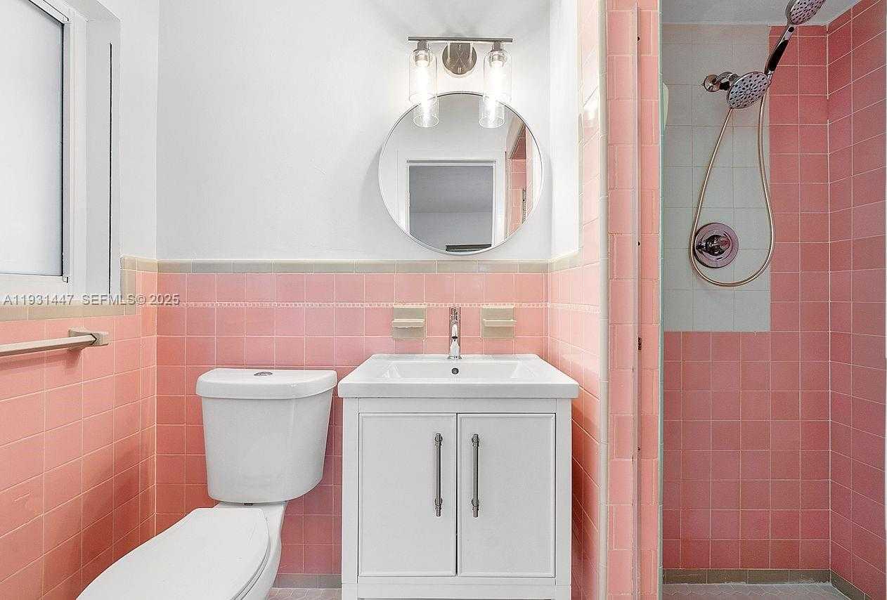 Small Image of 6820 GRANADA BLVD, Coral Gables Number 18