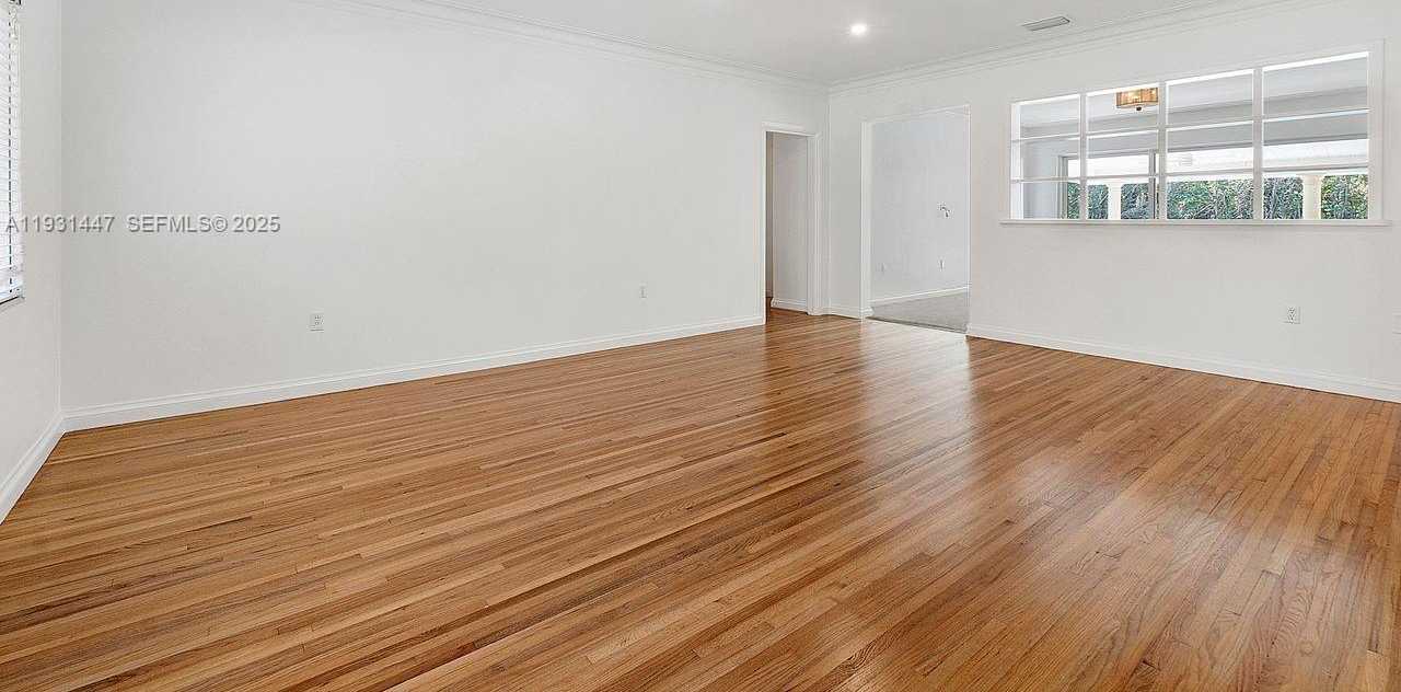 Small Image of 6820 GRANADA BLVD, Coral Gables Number 6