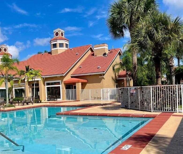 Small Image of 15591 SOUTH WEST 105TH TER #515, Miami Number 3