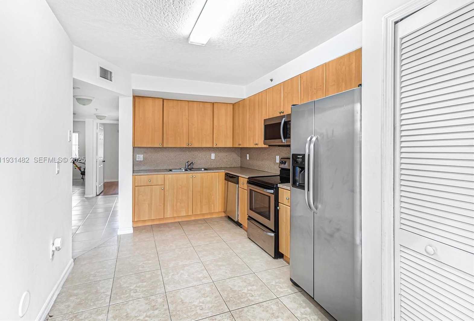 Small Image of 22701 SOUTH WEST 88TH PL #105-9, Cutler Bay Number 6