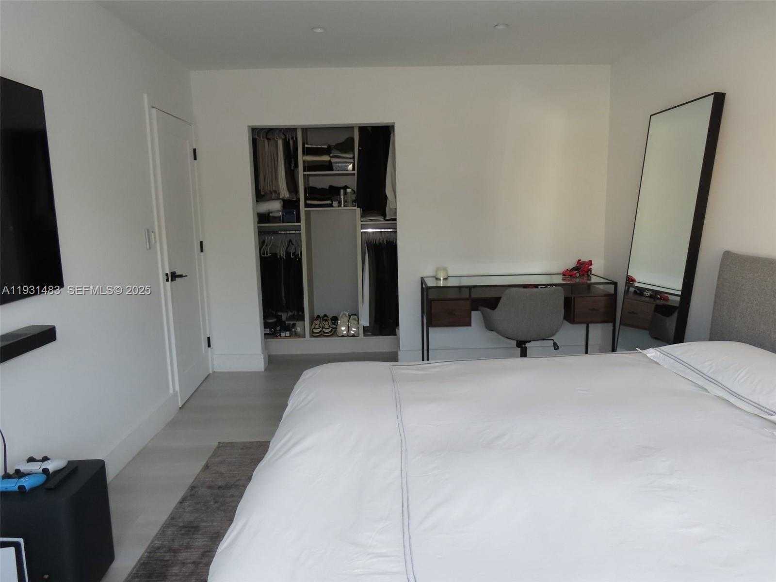 Small Image of 260 187TH ST, Sunny Isles Beach Number 16