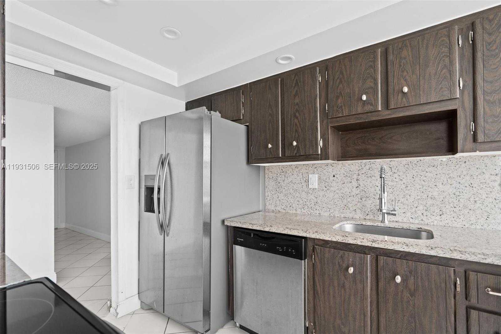 Small Image of 18081 BISCAYNE BLVD #1205, Aventura Number 17