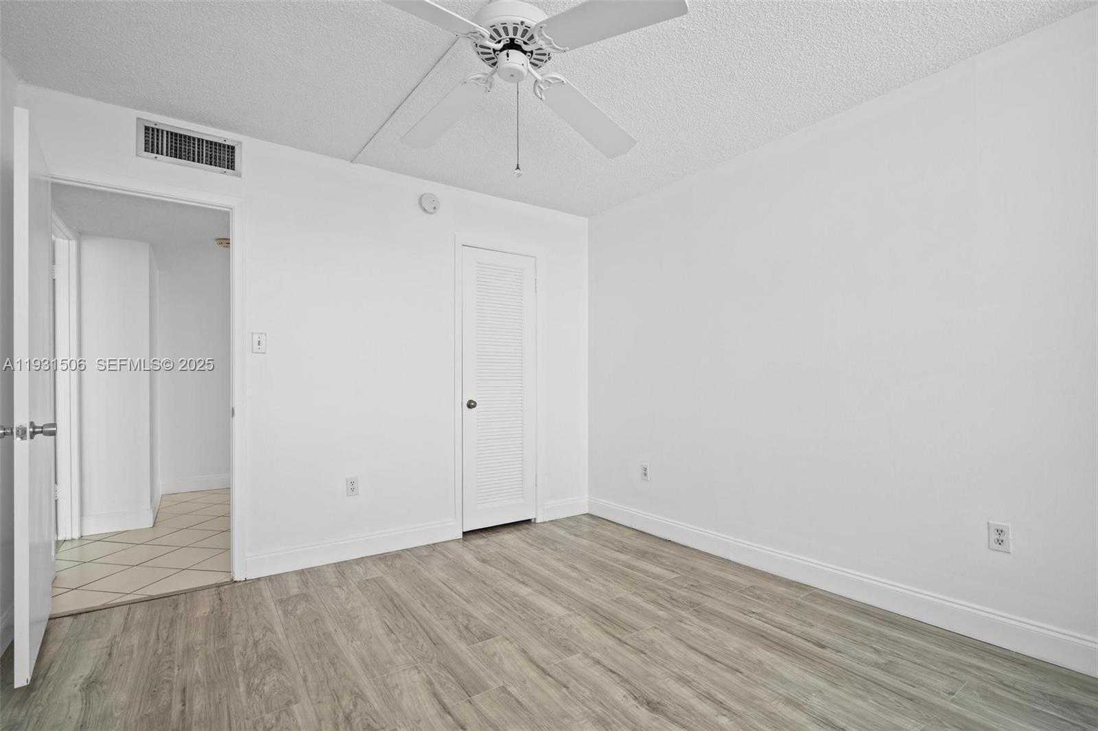 Small Image of 18081 BISCAYNE BLVD #1205, Aventura Number 34