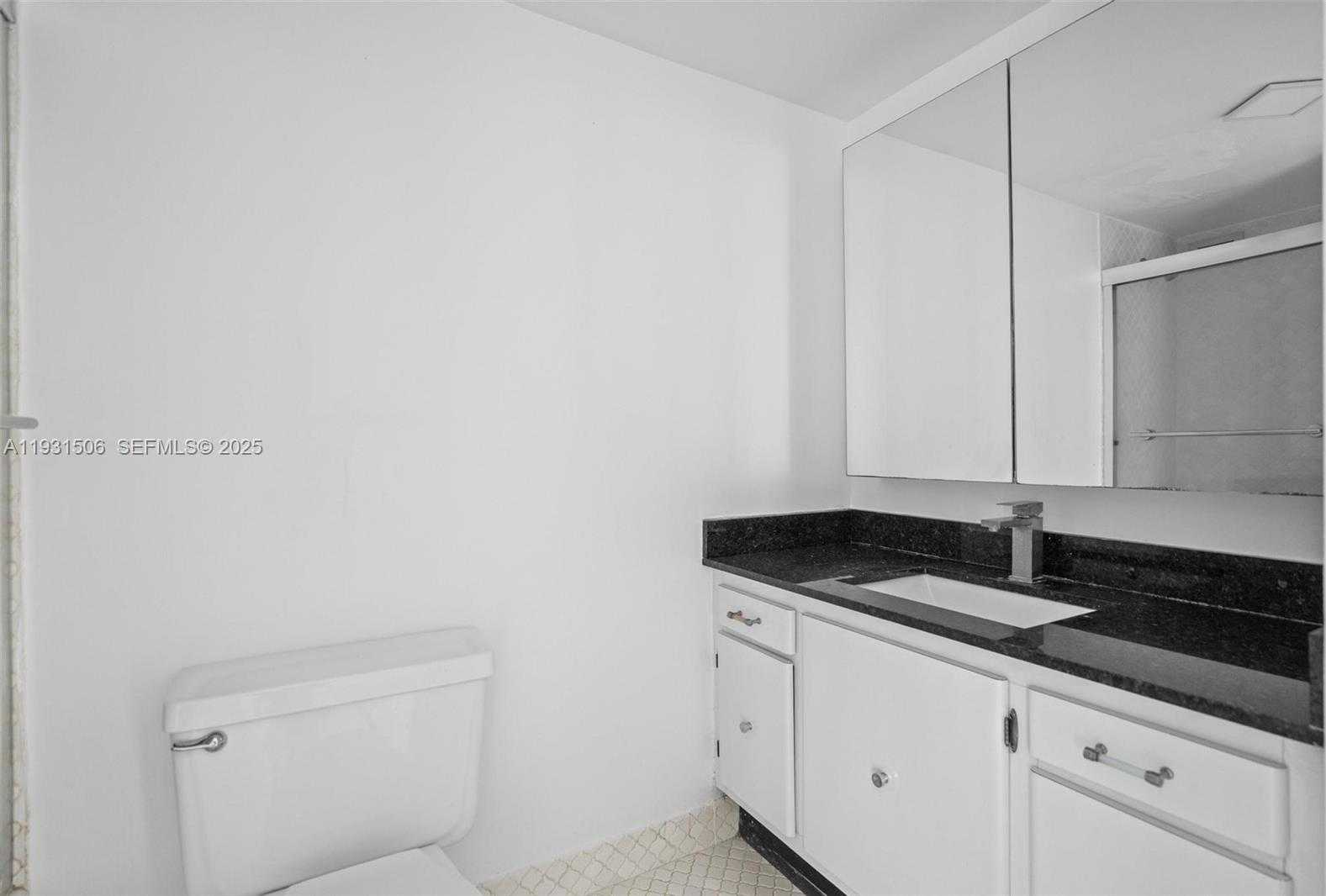 Small Image of 18081 BISCAYNE BLVD #1205, Aventura Number 36