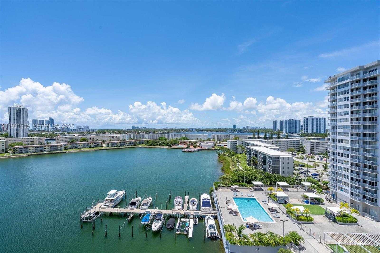 Small Image of 18081 BISCAYNE BLVD #1205, Aventura Number 37