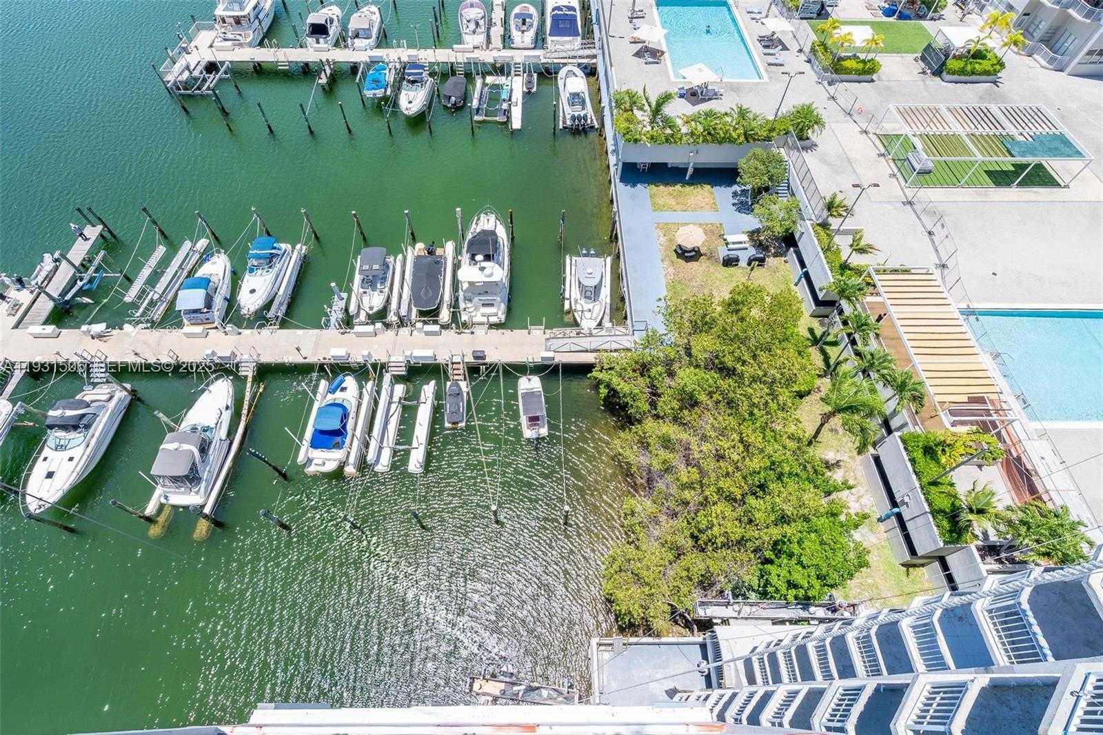 Small Image of 18081 BISCAYNE BLVD #1205, Aventura Number 39