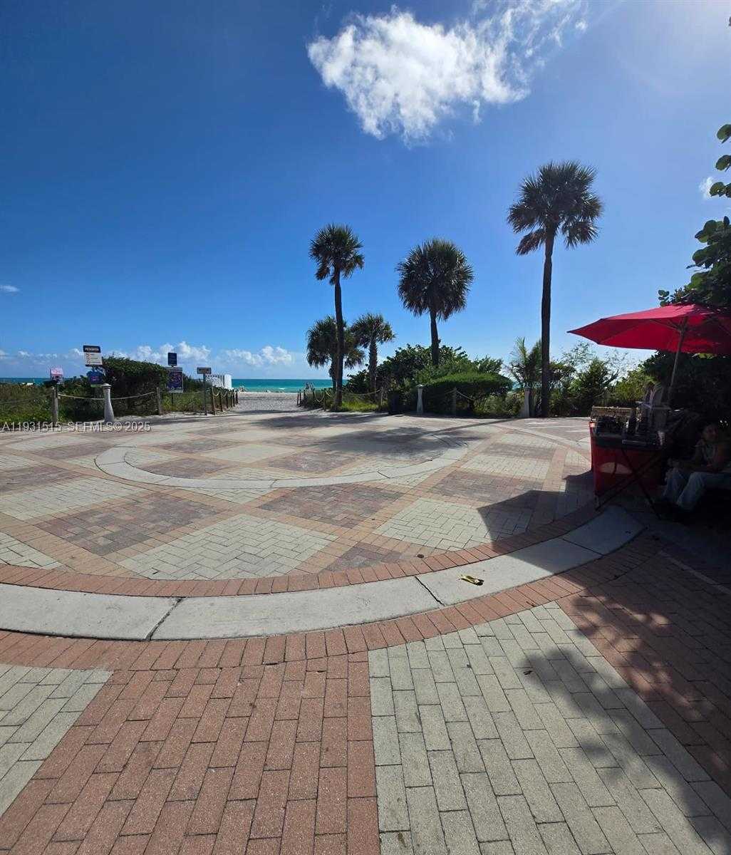 Small Image of 2899 COLLINS AVE #410, Miami Beach Number 12