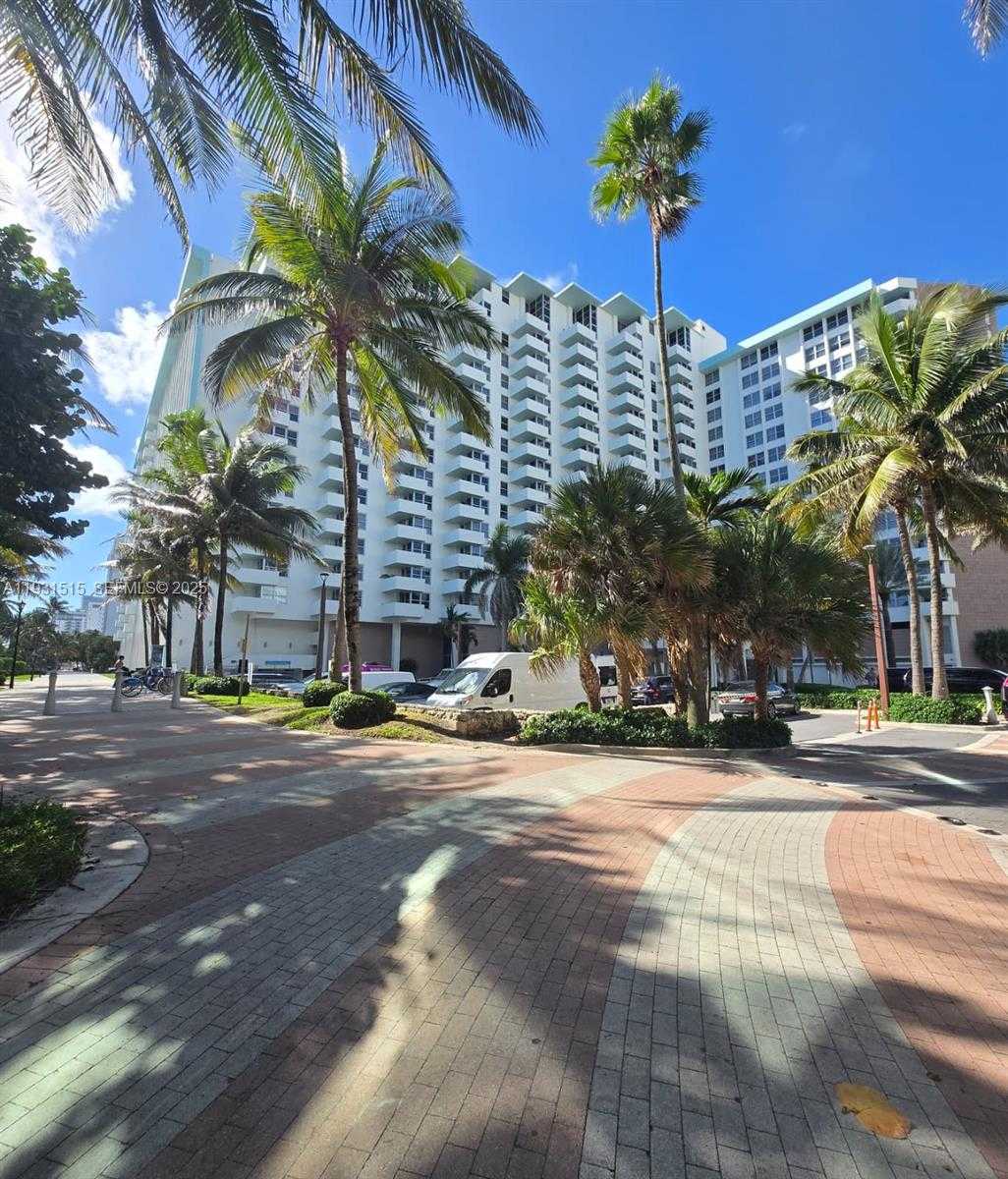 Small Image of 2899 COLLINS AVE #410, Miami Beach Number 13