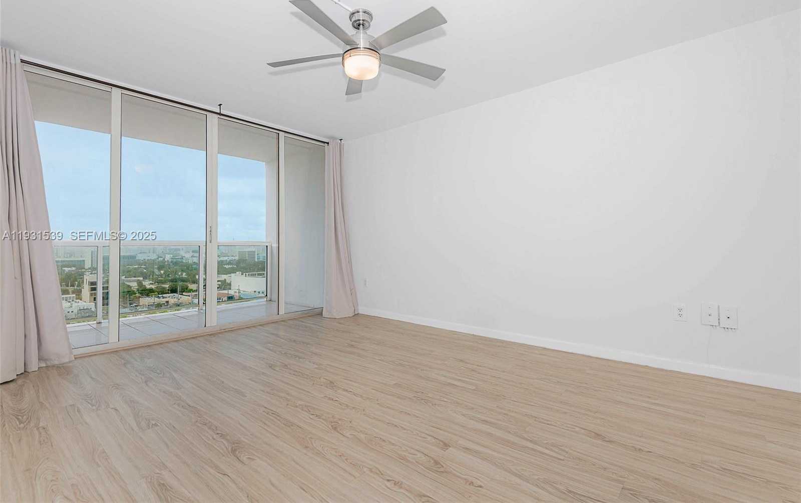 Small Image of 1900 SUNSET HARBOUR DR #1703, Miami Beach Number 18