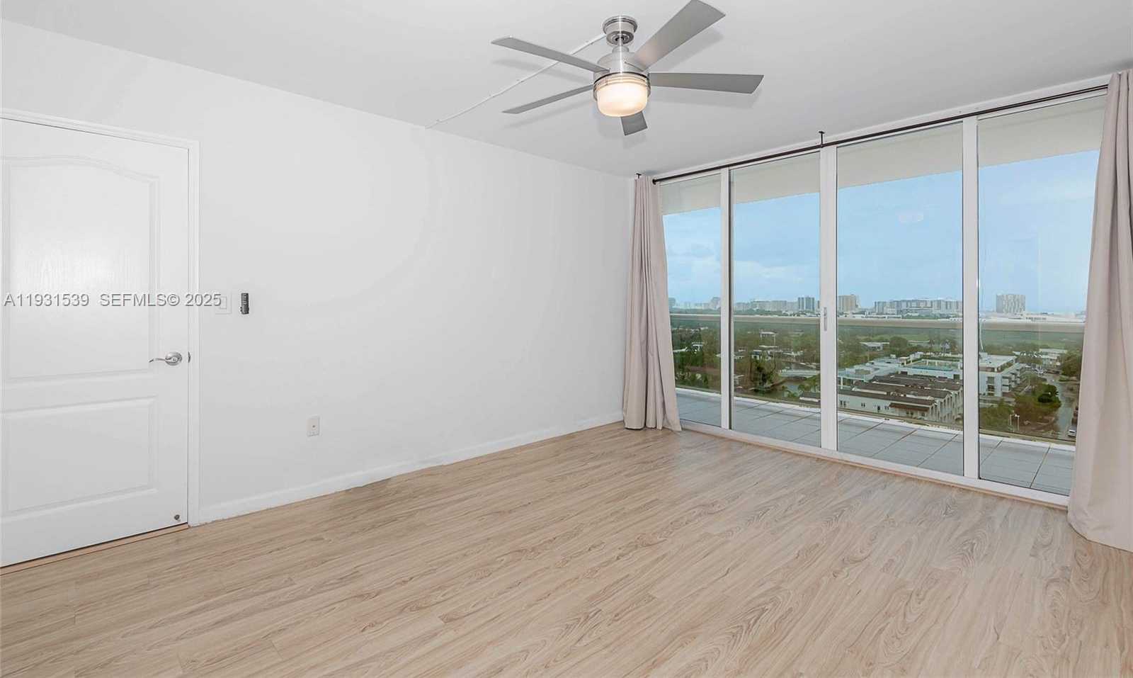 Small Image of 1900 SUNSET HARBOUR DR #1703, Miami Beach Number 19