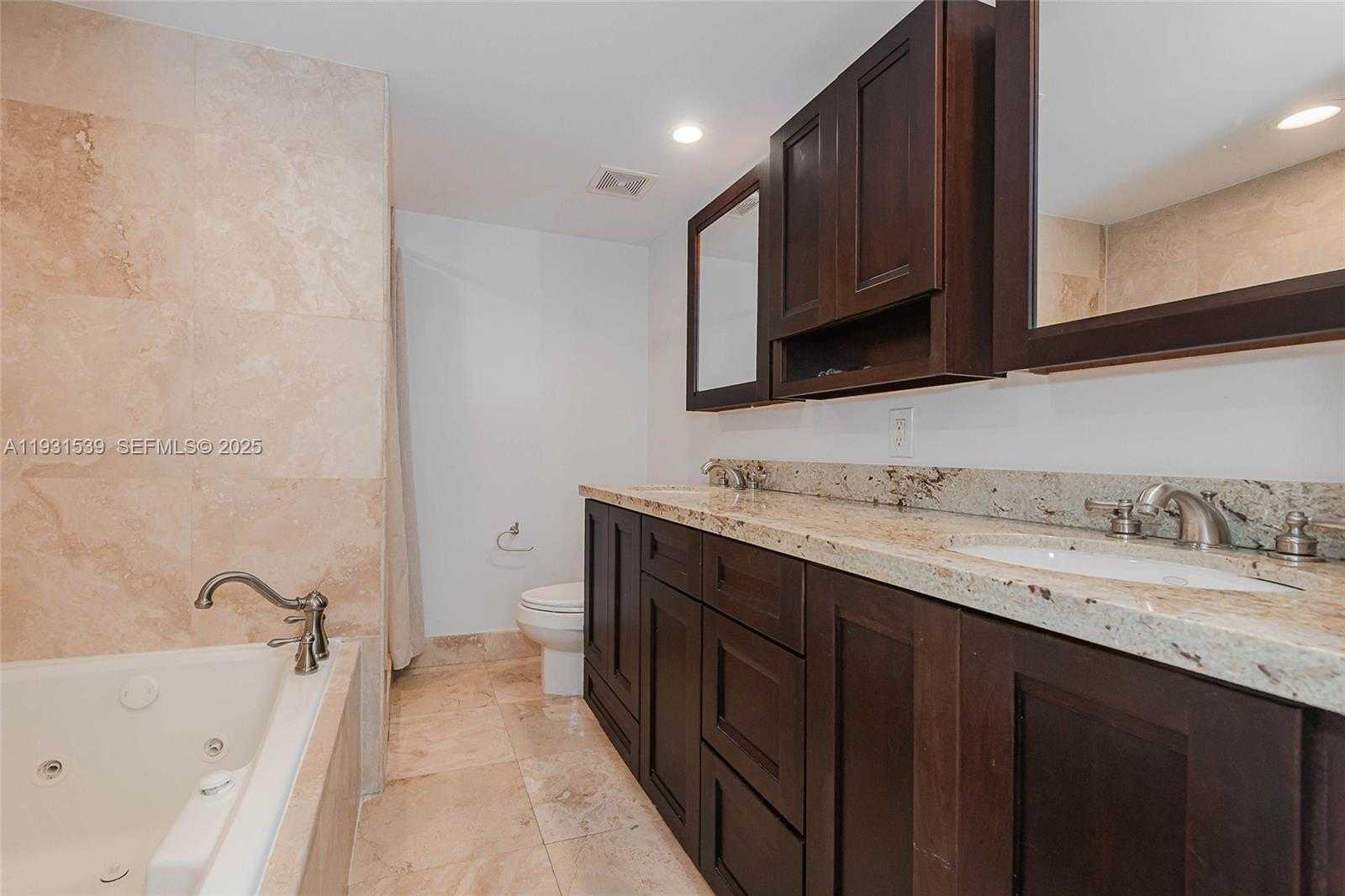 Small Image of 1900 SUNSET HARBOUR DR #1703, Miami Beach Number 22