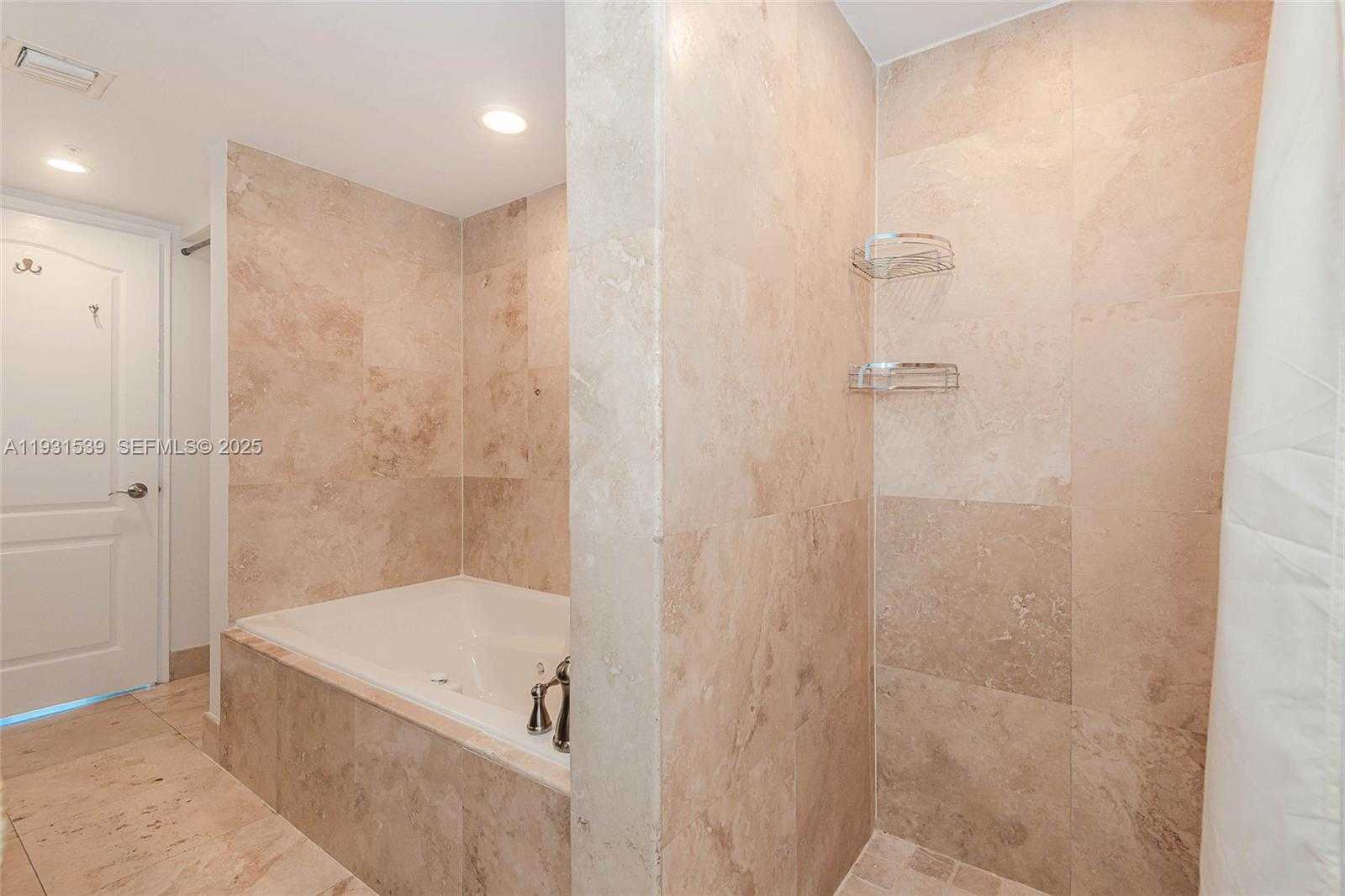 Small Image of 1900 SUNSET HARBOUR DR #1703, Miami Beach Number 23