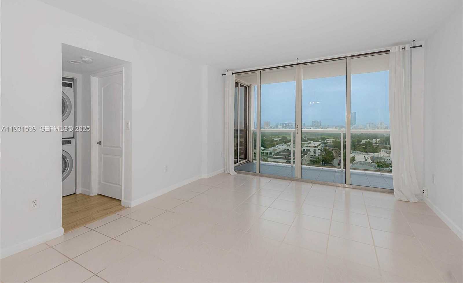 Small Image of 1900 SUNSET HARBOUR DR #1703, Miami Beach Number 4