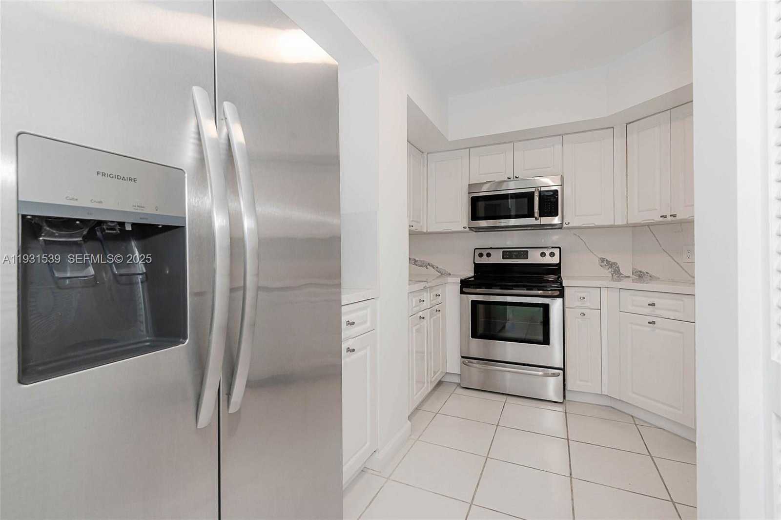 Small Image of 1900 SUNSET HARBOUR DR #1703, Miami Beach Number 7