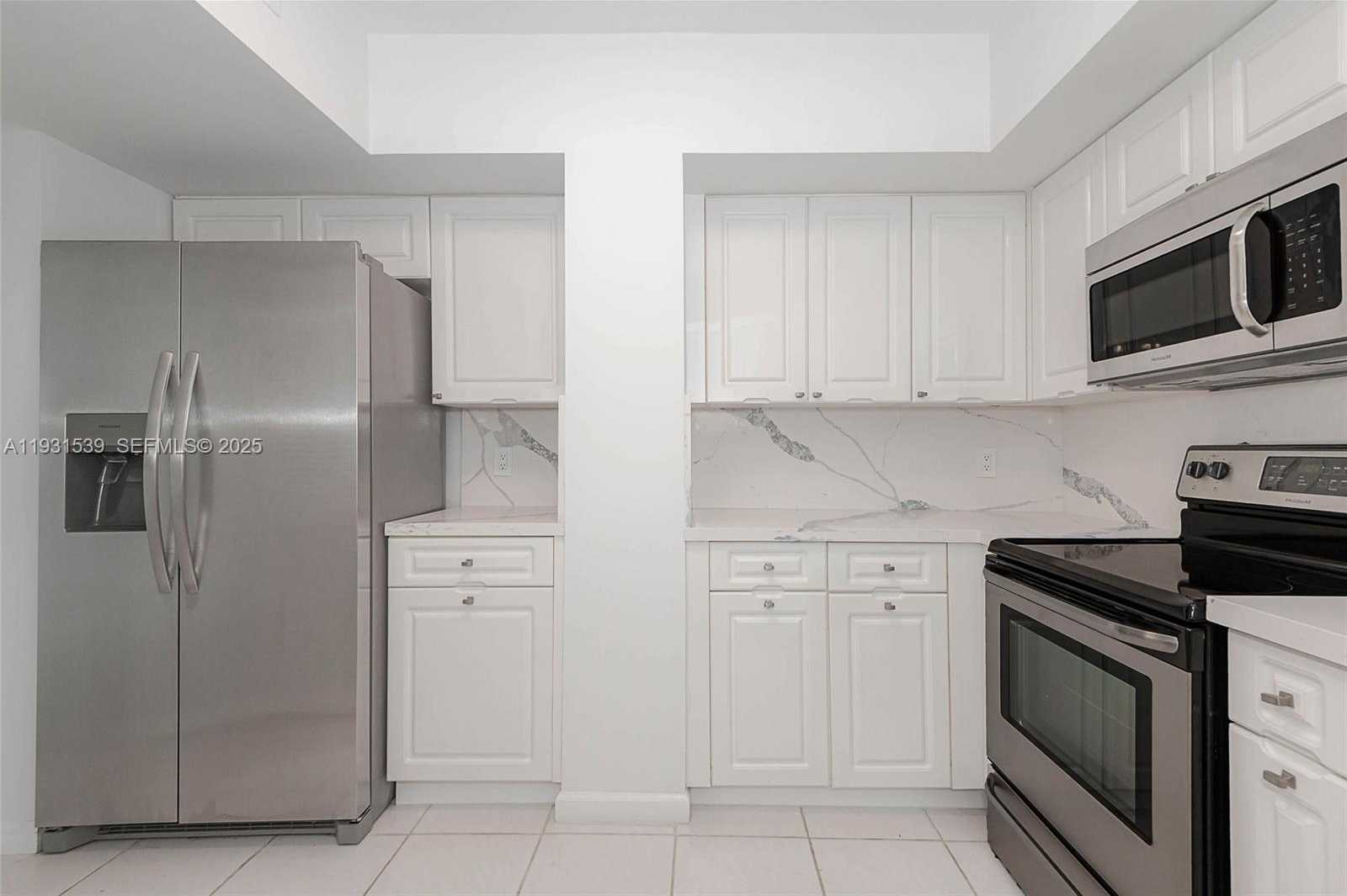 Small Image of 1900 SUNSET HARBOUR DR #1703, Miami Beach Number 9