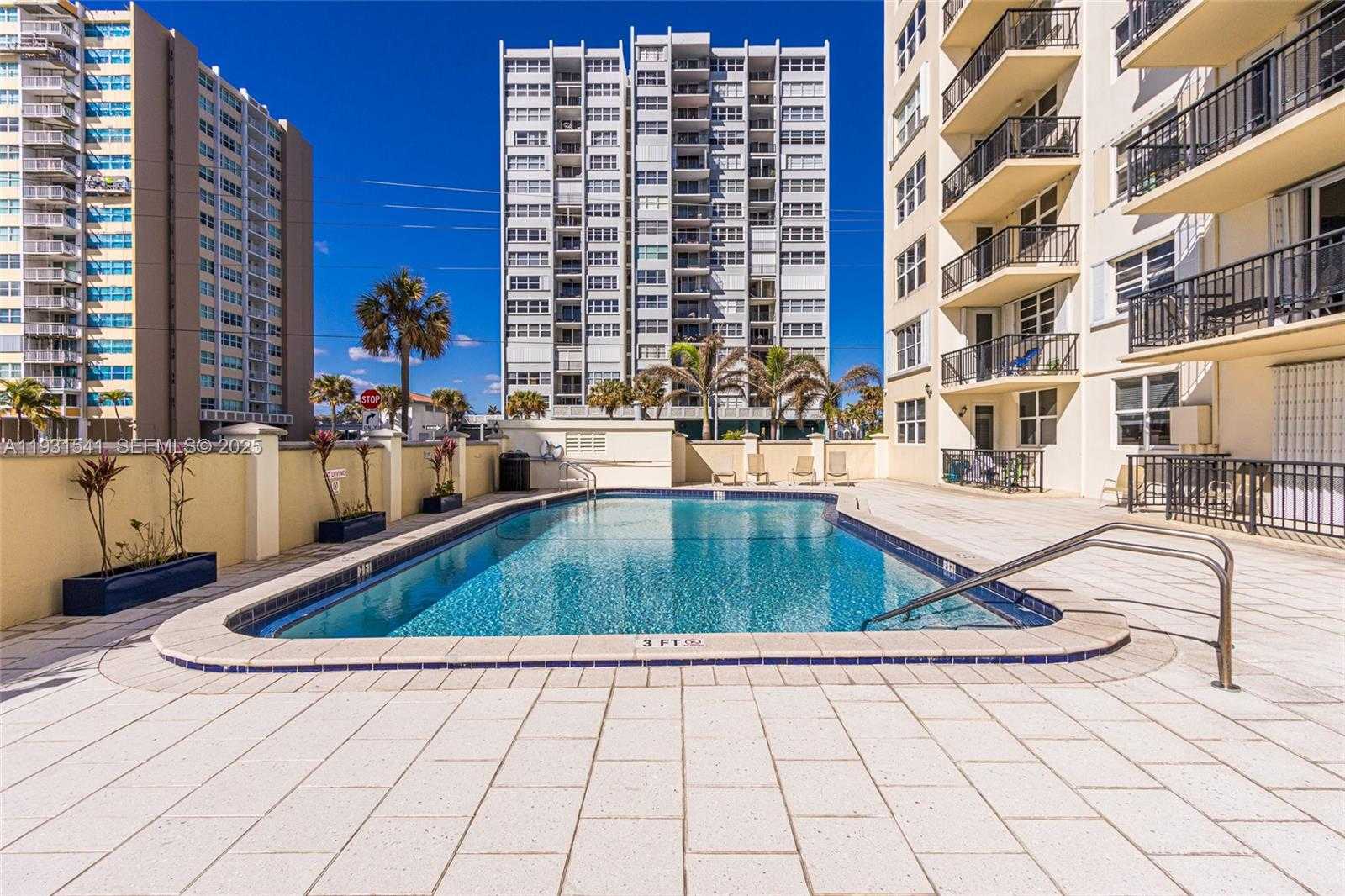 Small Image of 1501 SOUTH OCEAN DR #1203, Hollywood Number 23