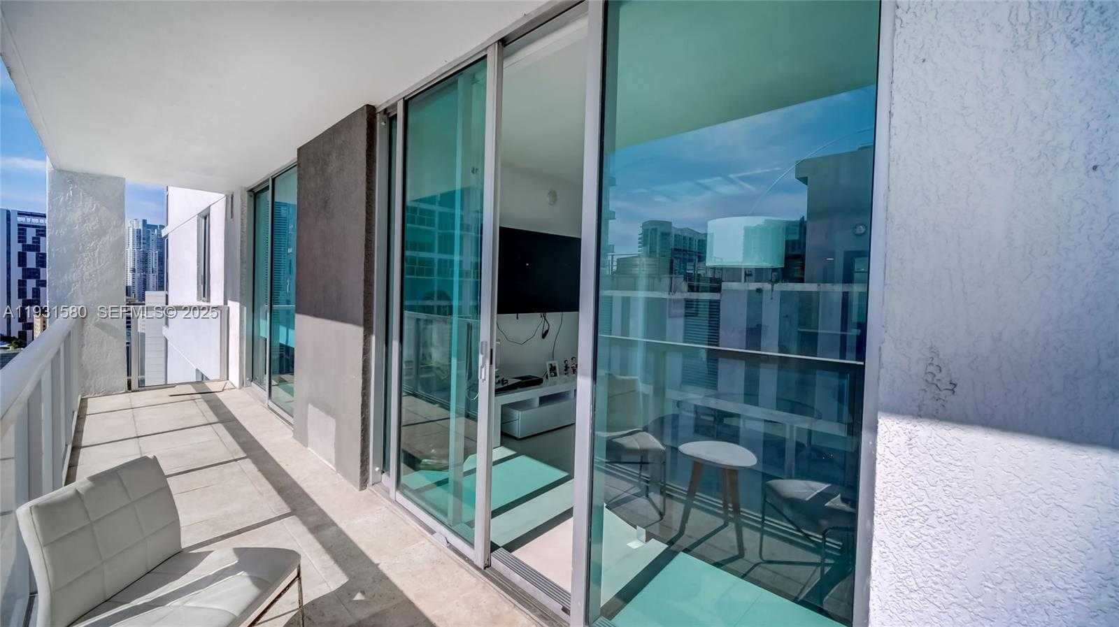 Small Image of 55 SOUTH EAST 6TH ST #2700, Miami Number 22