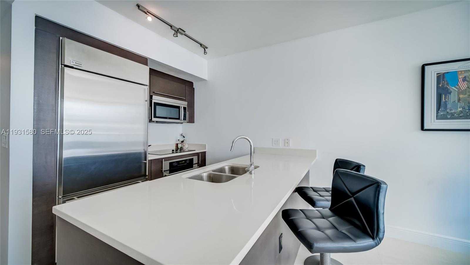 Small Image of 55 SOUTH EAST 6TH ST #2700, Miami Number 8