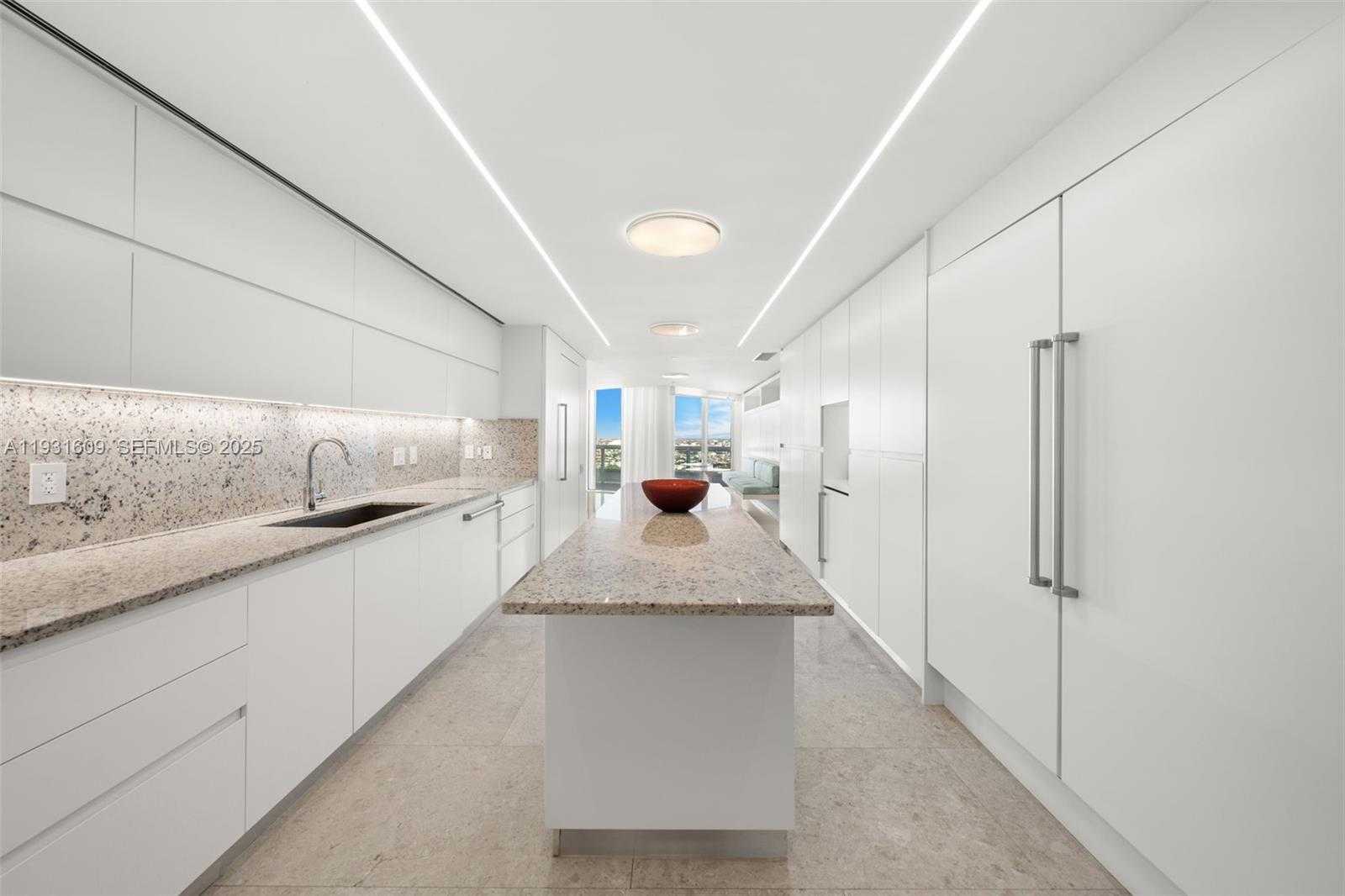 Small Image of 1643 BRICKELL AVE #4102, Miami Number 13