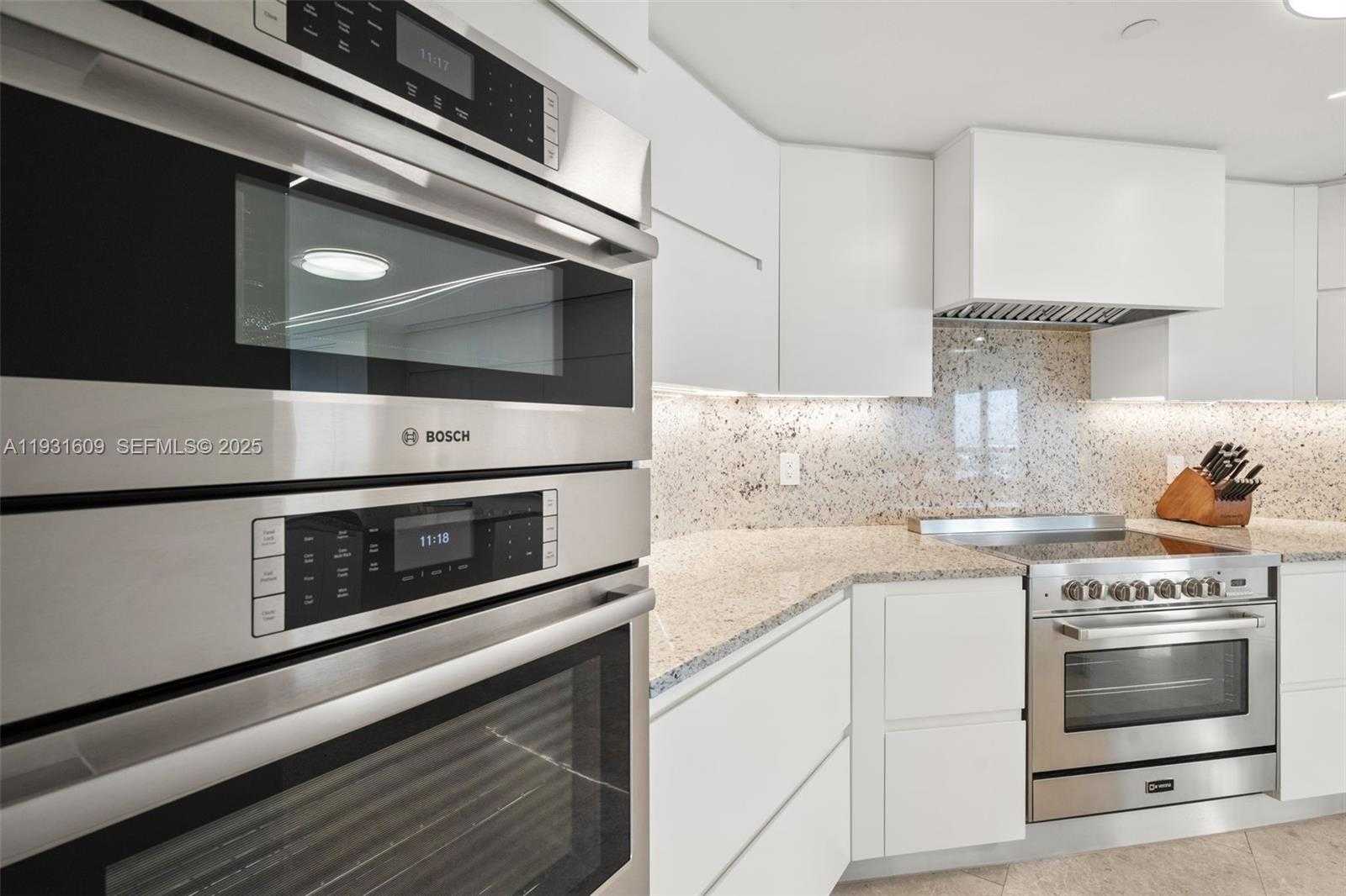 Small Image of 1643 BRICKELL AVE #4102, Miami Number 16