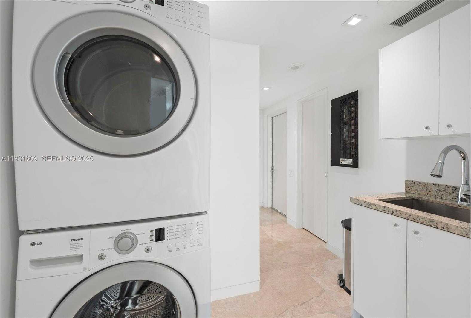 Small Image of 1643 BRICKELL AVE #4102, Miami Number 39