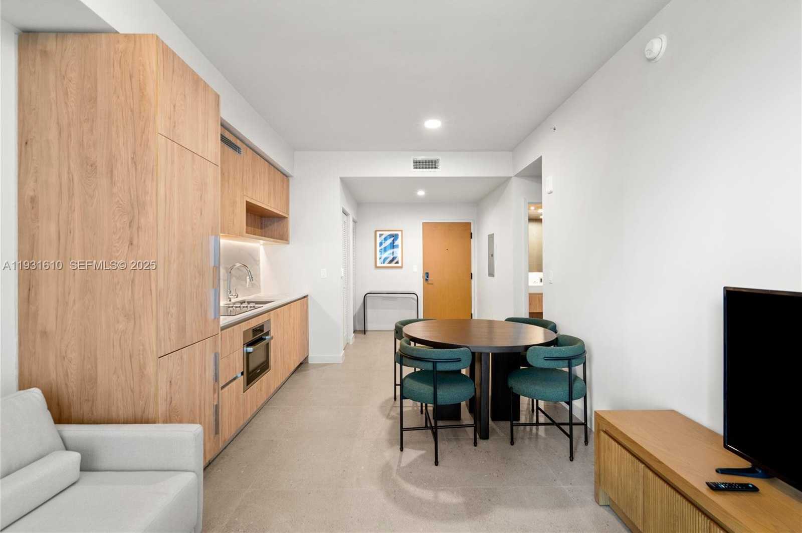 Small Image of 11 NORTH EAST 6TH ST #2204, Miami Number 4