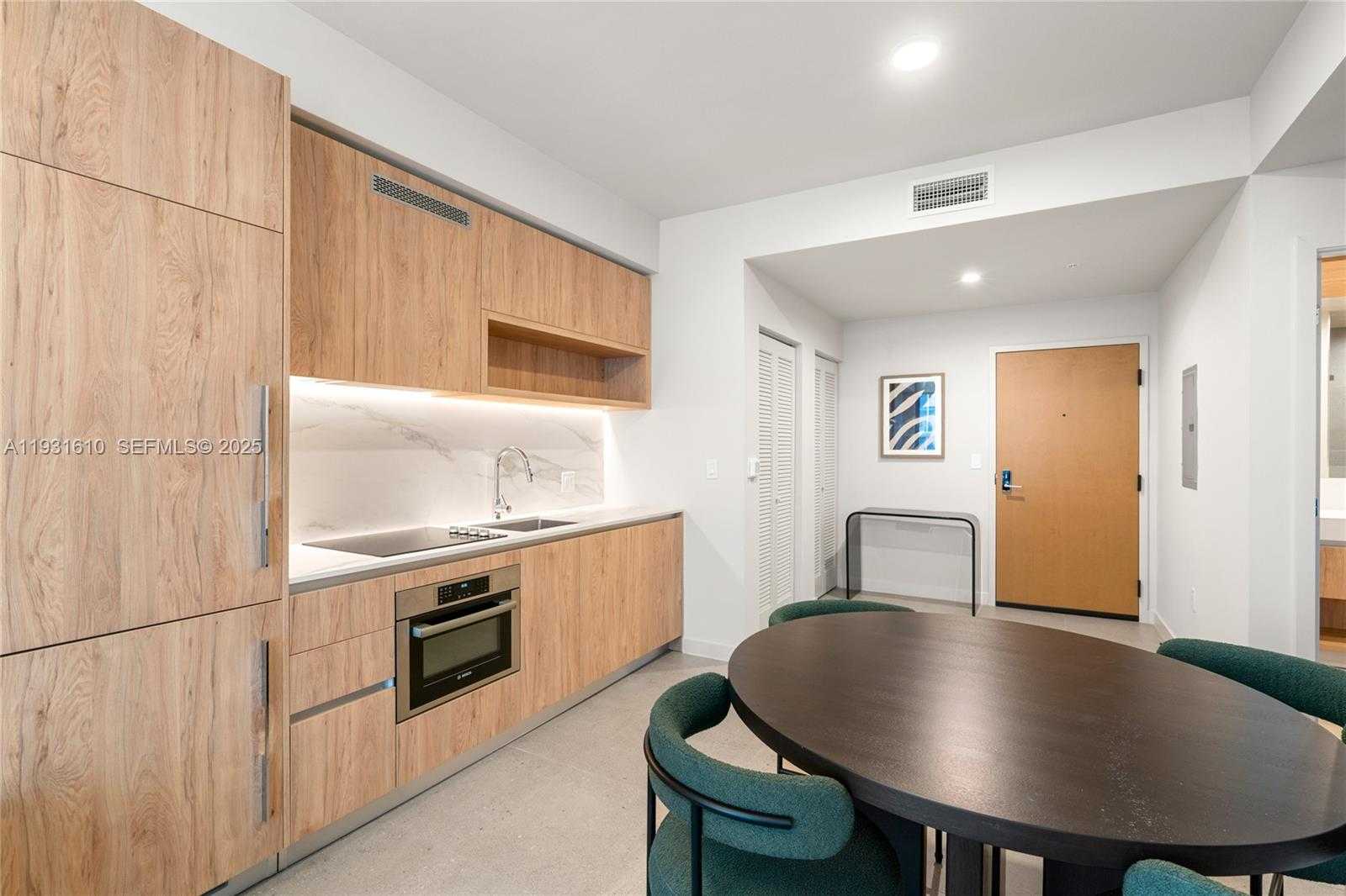 Small Image of 11 NORTH EAST 6TH ST #2204, Miami Number 5