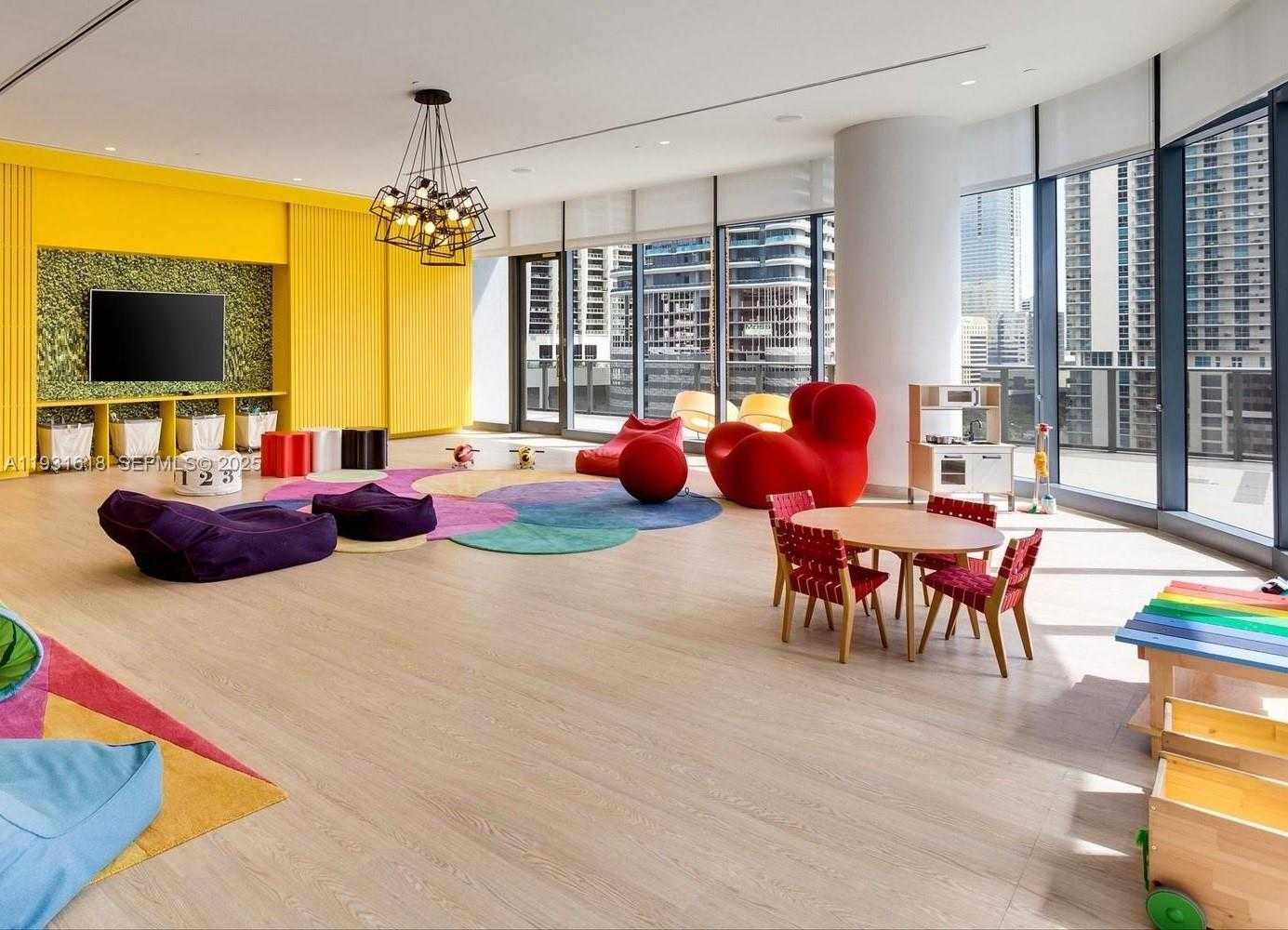 Small Image of 55 SOUTH WEST 9TH ST #3707, Miami Number 21