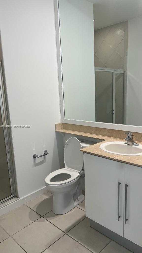 Small Image of 335 Biscayne Blvd, Miami, FL 33132, USA Number 11