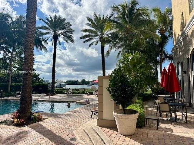 Small Image of 17150 NORTH BAY RD #2806, Sunny Isles Beach Number 40