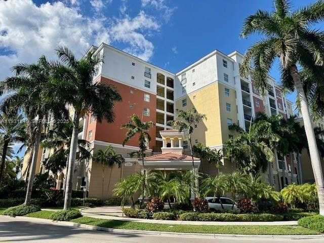 Small Image of 17150 NORTH BAY RD #2806, Sunny Isles Beach Number 6