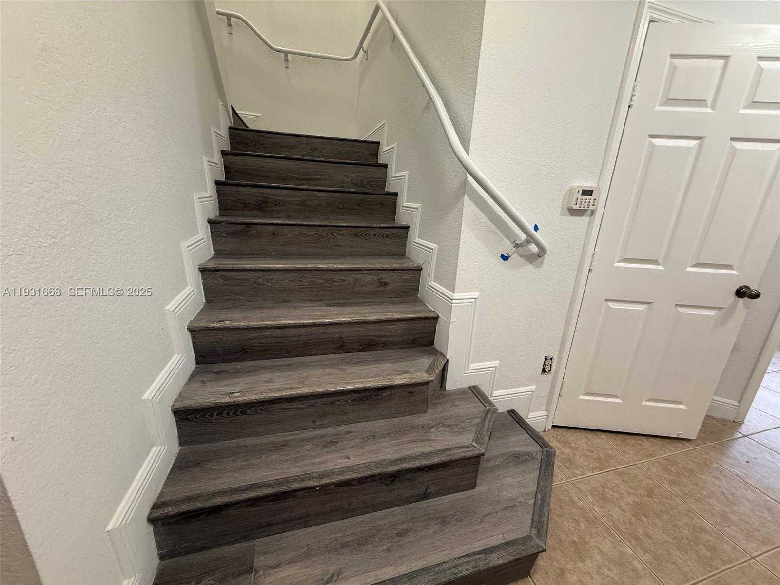 Small Image of 7402 NORTH WEST 179TH TER, Hialeah Number 12