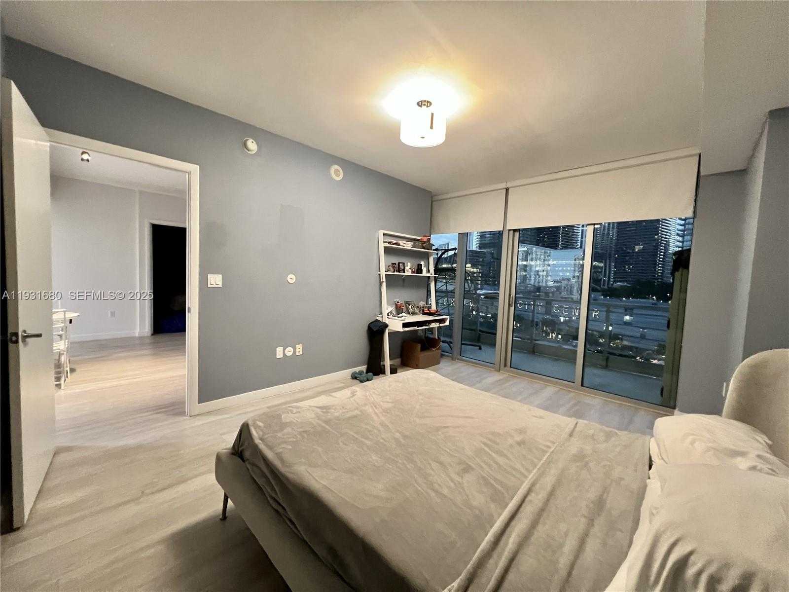 Small Image of 92 SOUTH WEST 3RD ST #1503, Miami Number 19