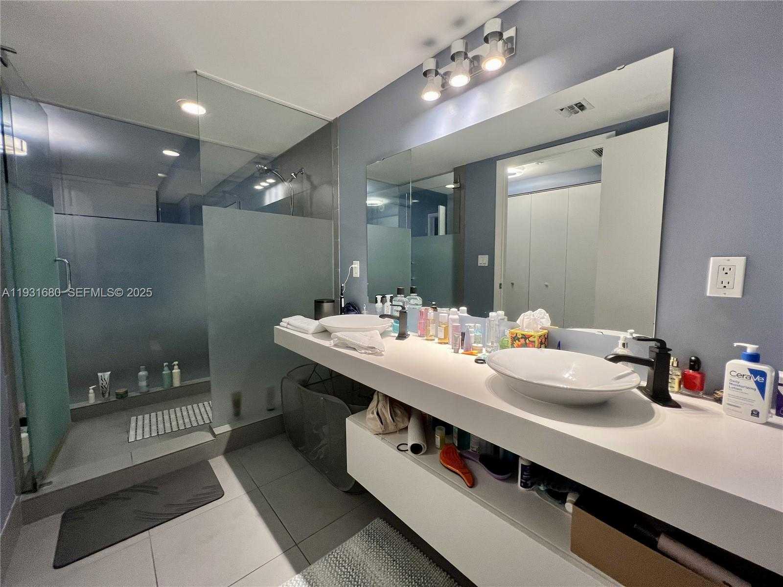 Small Image of 92 SOUTH WEST 3RD ST #1503, Miami Number 21