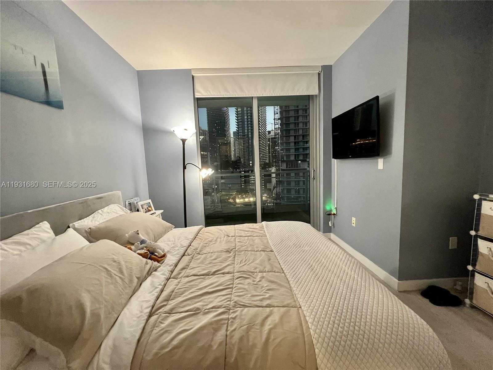 Small Image of 92 SOUTH WEST 3RD ST #1503, Miami Number 24