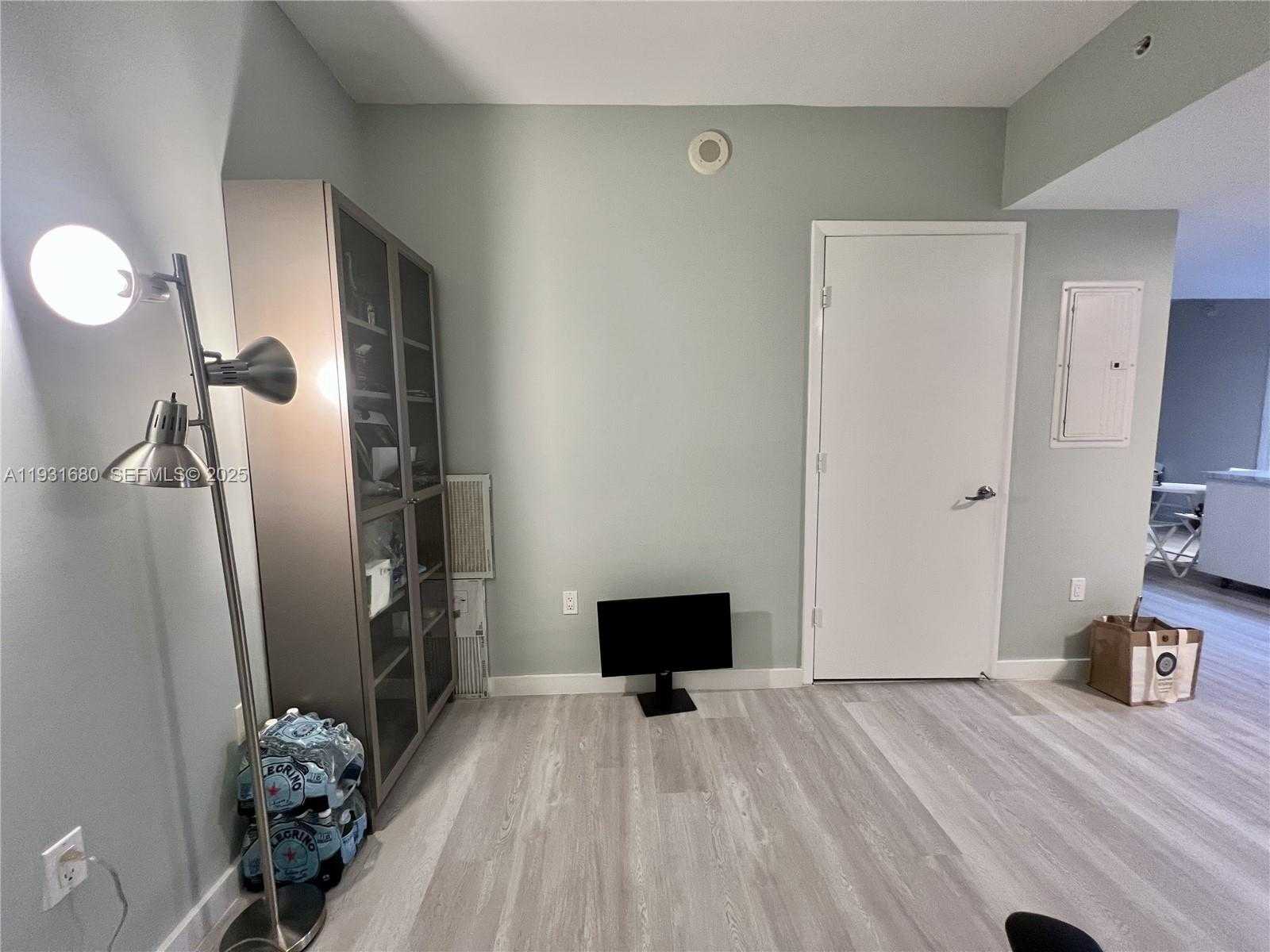 Small Image of 92 SOUTH WEST 3RD ST #1503, Miami Number 30