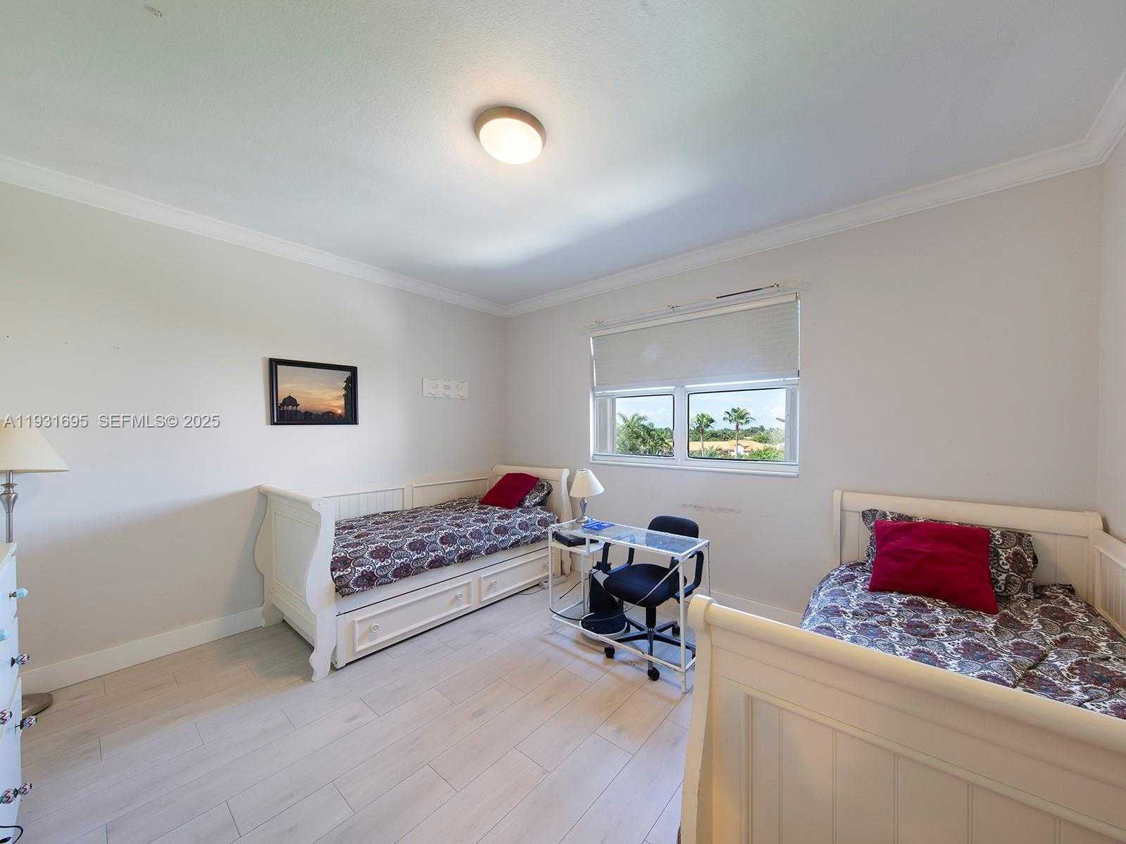 Small Image of 735 CRANDON BLVD #503, Key Biscayne Number 17