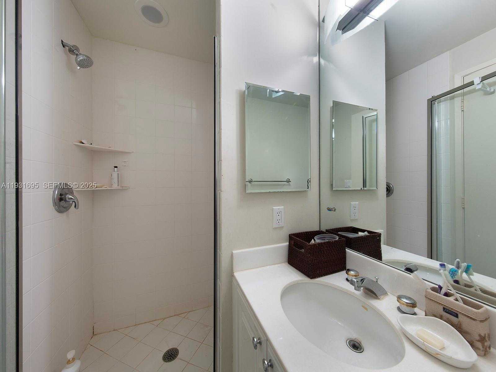 Small Image of 735 CRANDON BLVD #503, Key Biscayne Number 18
