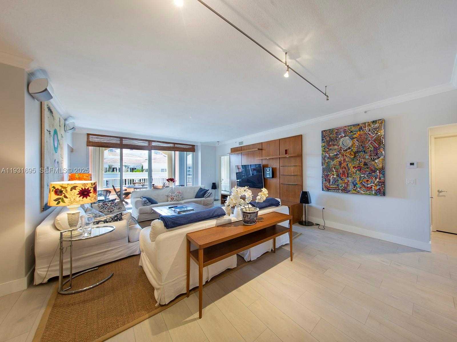 Small Image of 735 CRANDON BLVD #503, Key Biscayne Number 9