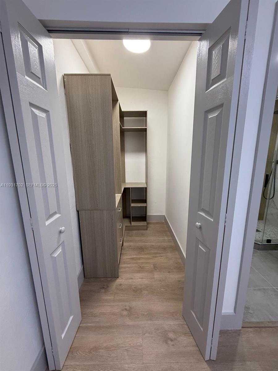 Small Image of 6790 SOUTH WEST 17TH ST #6790, Miami Number 5