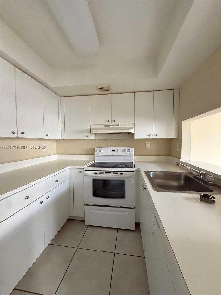 Small Image of 8255 SOUTH WEST 152ND AVE #E-411, Miami Number 12