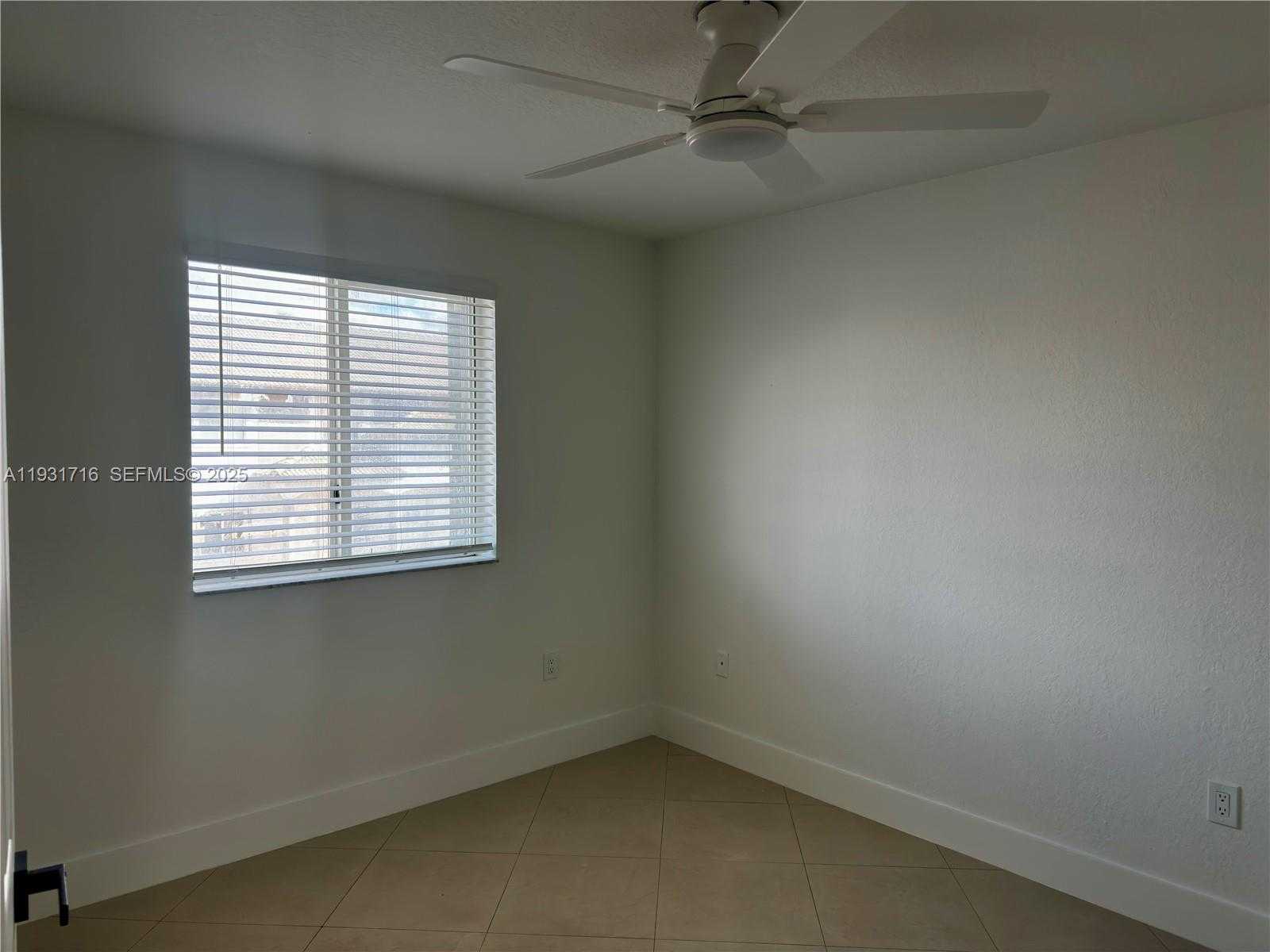 Small Image of 5655 NORTH WEST 109TH AVE #57, Doral Number 7
