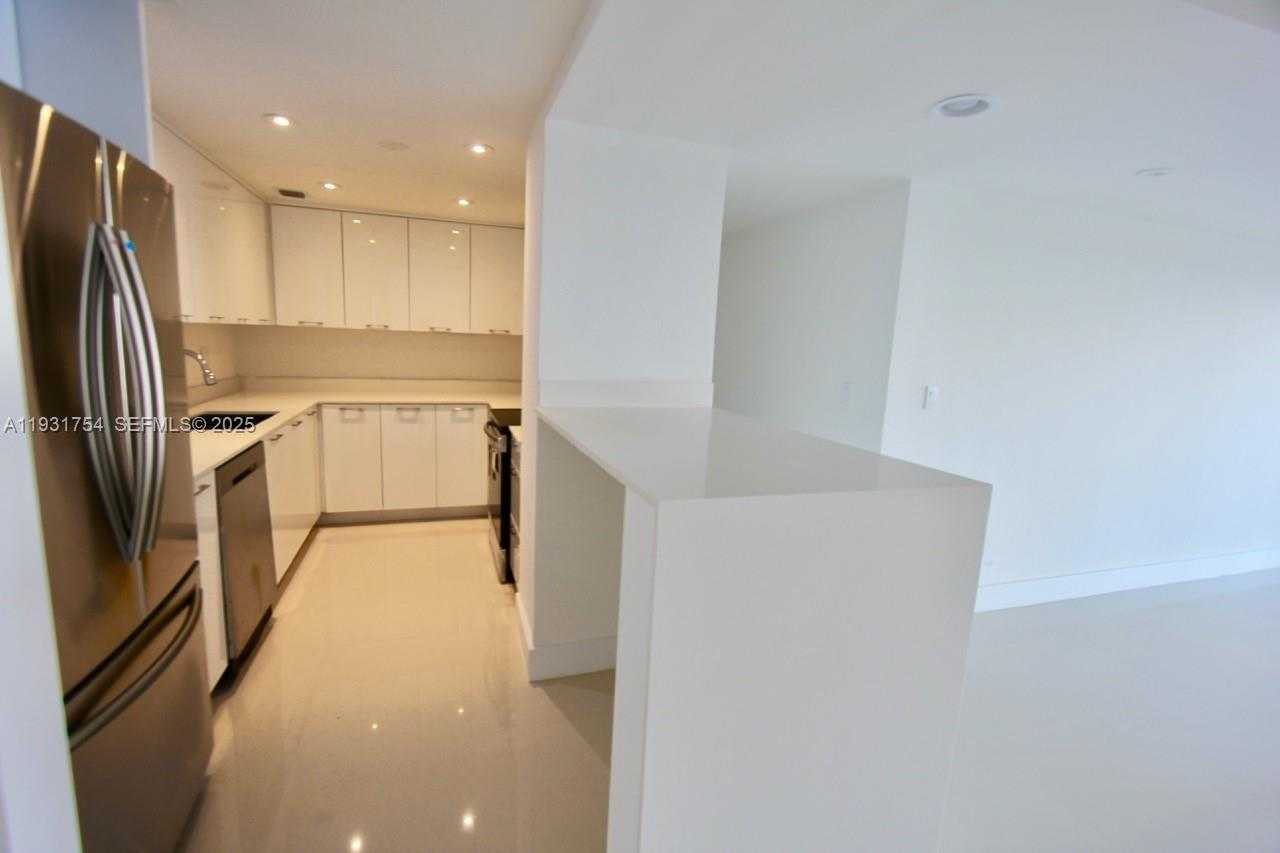 Small Image of 2451 BRICKELL AVE #16J, Miami Number 10