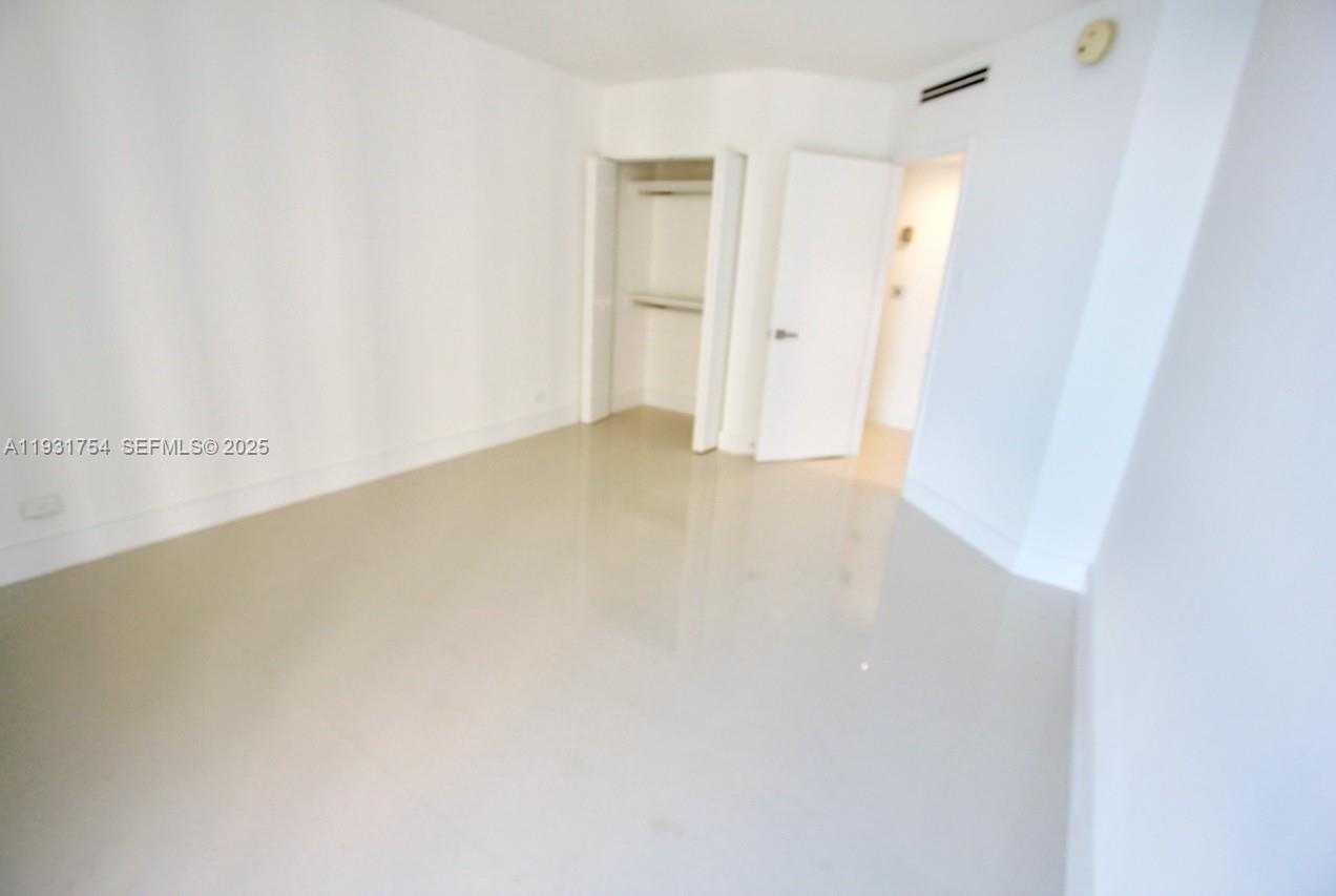 Small Image of 2451 BRICKELL AVE #16J, Miami Number 22